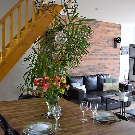 Gite 5 Pers Avec 2H Espace Bien-Etre Privatise Inclus Dans Le Prix De La Nuit 80M2 De Detente Equilly Exterior photo
